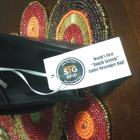 NWT Tablet Messenger Bag with RFID/Touchscreen-Black - Picture 14 of 17